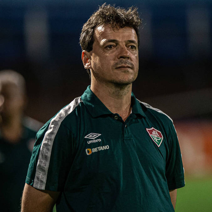 Fernando Diniz em jogo do Fluminense