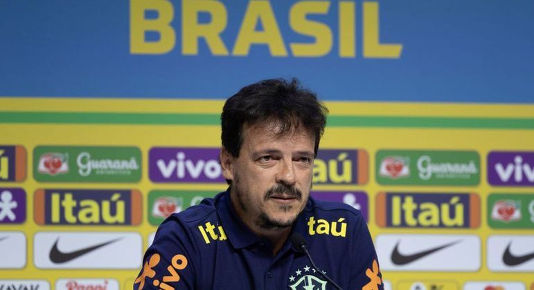 Fernando Diniz não mede palavras sobre saída da Seleção Brasileira 2