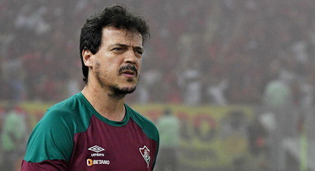 Fernando Diniz foi expulso quatro vezes em 2023