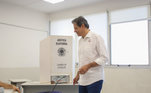 Fernando Haddad, candidato do PT ao Governo de São Paulo, votou em Moema, Zona Sul da capital paulista
