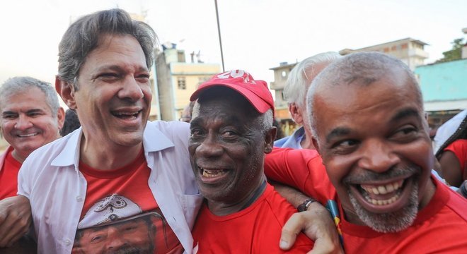 Fernando Haddad em evento polÃ­tico em Salvador, no final de agosto, quando ainda era vice na chapa de Lula