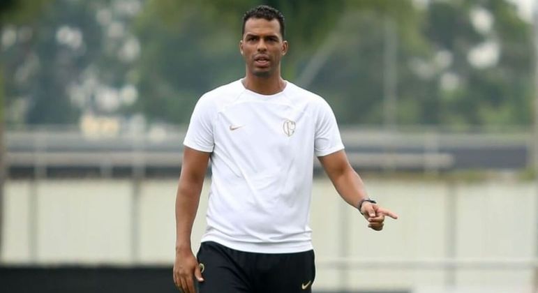 Fernando Lázaro foi anunciado técnico do Corinthians no fim de 2022

