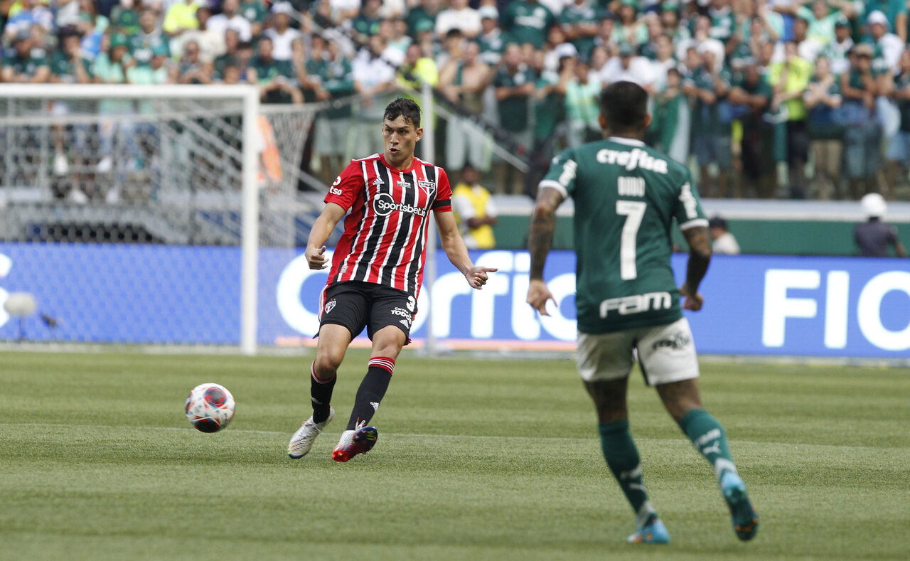 Atuações do São Paulo: Luciano entra bem, mas não consegue empate; Orejuela  vai muito mal, são paulo