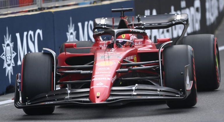 Leclerc foi o mais rápido no treino classificatório e largará na ponta neste domingo (12)