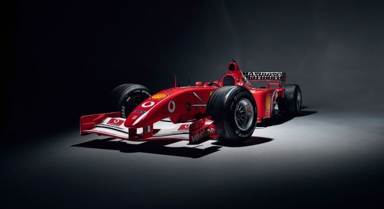 Dos cinco carros de Fórmula 1 leiloados pelo maior valor, quatro pertenceram a Schumacher. Com a expectativa de que o monoposto de 2002 seja vendido por mais de US$ 10 milhões (R$ 50 milhões, na atual conversão), é possível que a máquina suba para o top 3