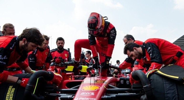 Equipamentos da Ferrari ficaram presos nas estradas paulistas