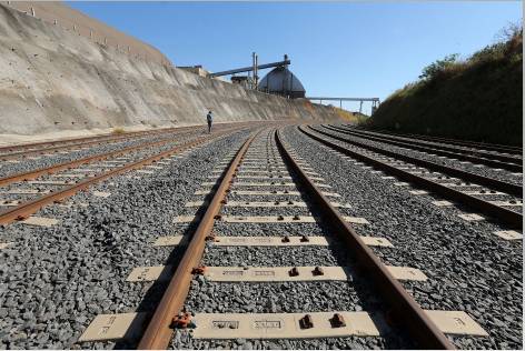 MidiaNews  Supremo suspende por 6 meses ação que emperra a Ferrogrão