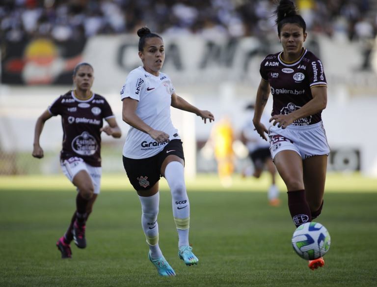 AO VIVO E COM IMAGENS: RED BULL BRAGANTINO X FERROVIÁRIA, FINAL, IDA