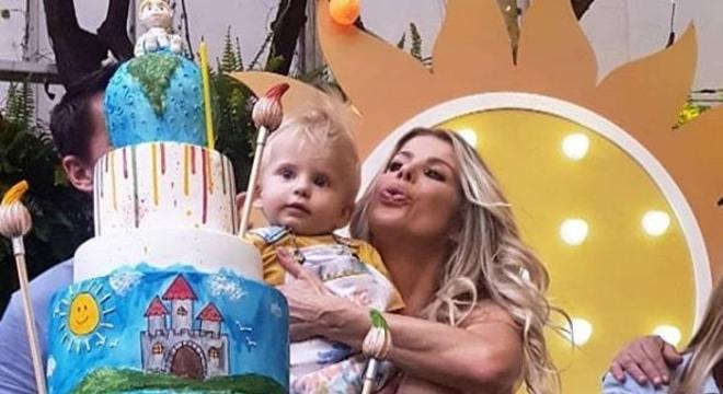 festa 1 ano enrico karina bacchi