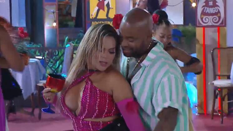 Foi aqui que pediram uma dose de provocação? Kally e Black dançaram a noite toda bem juntinhos e a peãozada que estava ao redor foi de olhares curiosos a gritos de 