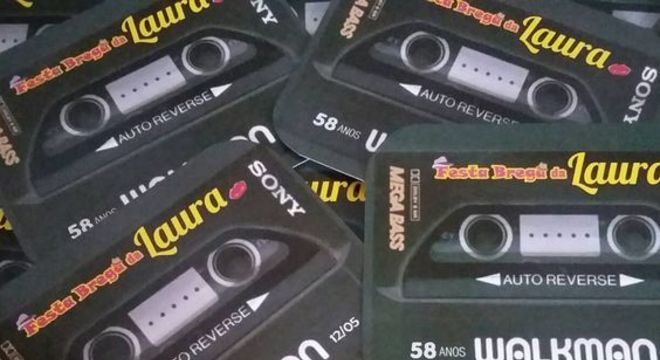 festa anos 80 - marmitinha de festa em forma de walkman