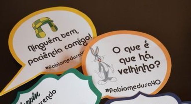 festa anos 80 - placas para fotos de anos 80 