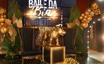 A decoração teve até uma imitação do Touro de Ouro, que fica em frente à Bolsa de Valores de São Paulo e, por sua vez, imita o Touro de Bronze de Wall Street, em Nova York