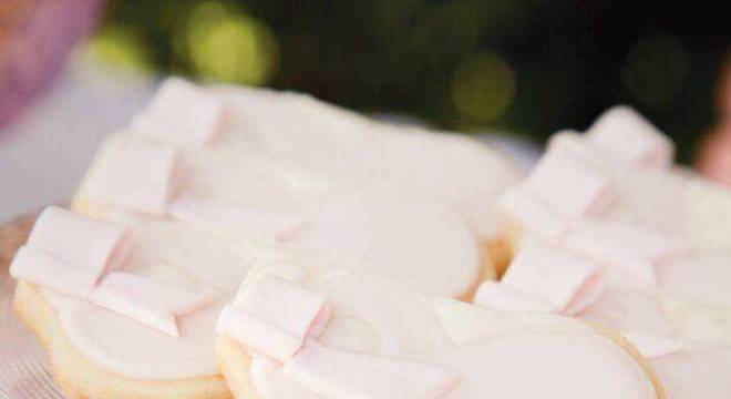 festa de bailarina com bolachinhas em formato de sapatilha 