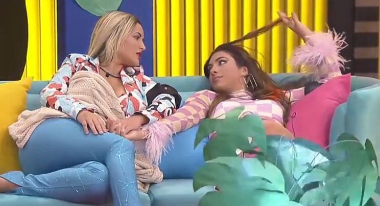 Observando os rivais, Deolane e Pétala teceram críticas: 