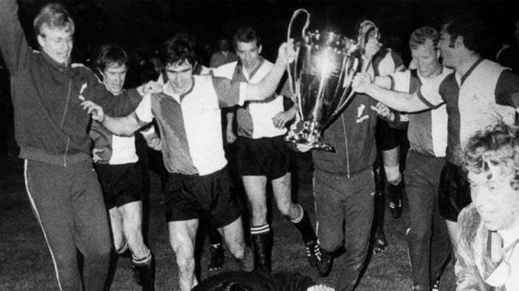 Feyenoord (53 anos) - O time francês foi campeão apenas uma vez, em 1969/1970.