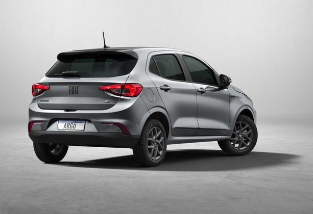 Versão Fiat Argo Drive 1.3 AT ainda conta com pacote S-Design