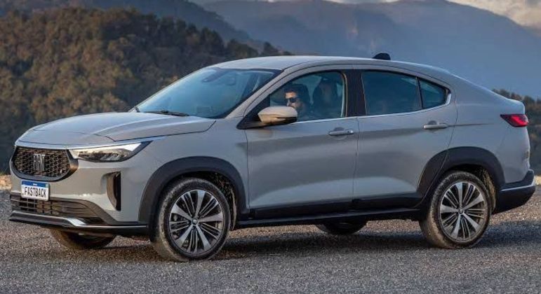 Fiat Fastback Impetus: testamos a novidade com motor 1.0 turbo - Prisma ...