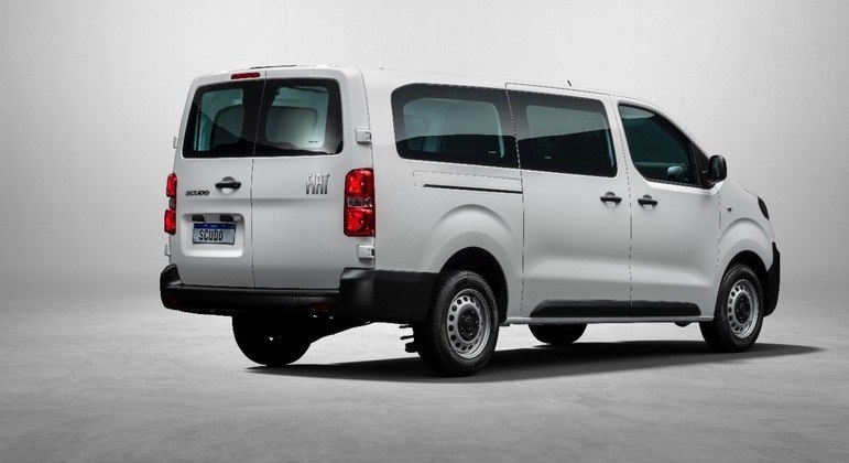 Multi pode transportar 8 pessoas na versão Family Car