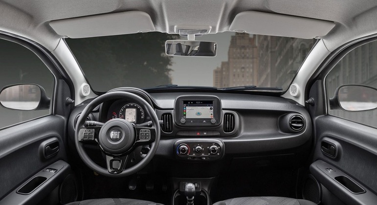 Multimídia é de 7 polegadas com conexão com Android Auto e Apple CarPlay sem fio no Mobi Trekking