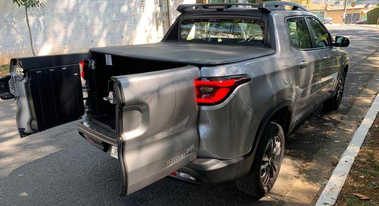 As rodas aro 17” receberam desenhos exclusivos em todas as versoes