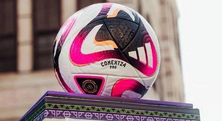 A bola que será utilizada no Mundial de Clubes da Fifa