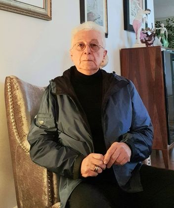 Aguinaldo Silva faz publicações nas redes sociais quase que diariamente. O autor, que deixou a TV Globo após 40 anos no canal, soma mais de 543 mil seguidores só no Instagram. O escritor conversa, entre outras coisas, sobre o noticiário, novelas e grandes nomes da televisão, teatro e cinemaVeja: Globo dispensa um de seus maiores autores de novela: Aguinaldo Silva 