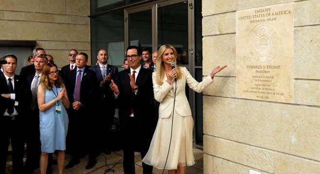 Filha de Trump, Ivanka, apresenta cerimônia de inaguração da embaixada americana em Jerusalém