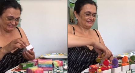 Filho realiza sonho de infância da mãe e a presenteia com bonecas Fofoletes