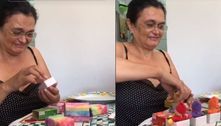Filho realiza sonho de infância da mãe e a presenteia com coleção de bonecas Fofoletes