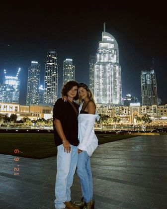 A lua de mel da modelo, inclusive, durou mais de um mês. Junto com o marido, o cantor João Figueiredo, ela passou por Ilhas Maldivas, Dubai, Nova York e Disney 