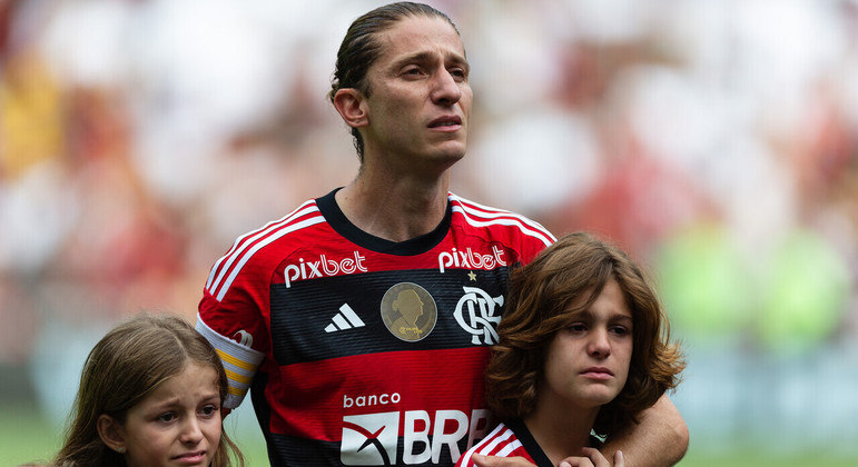 Filipe LuísNo fim de novembro, o craque do Flamengo decidiu que era a hora de deixar os gramados, aos 38 anos. 