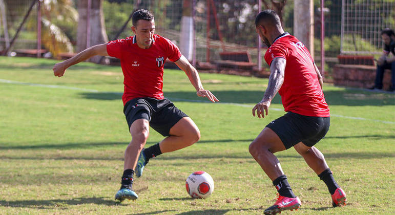 Fillipe Soutto em treino de preparação do Botafogo-SP para a disputa do estadual 2022
