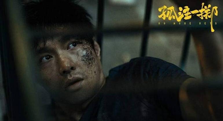 O ator Lay Zhang em cena do filme tailandês