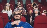É possível estudar sem muito esforço? A resposta é sim. Neste período de férias, vale a pena se jogar no sofá e assistir uma lista de 10 filmes escolhidos por professores ouvidos pelo  R7. Os longas, de assuntos diversos, ajudam a estudar sem stress. Confira as dicas: