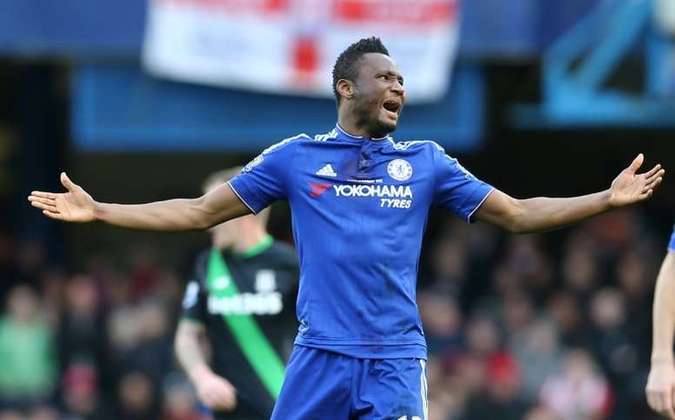 FIM DE CARREIRA - O meia John Obi Mikel anunciou aposentadoria do futebol aos 35 anos. O nigeriano marcou história com a camisa do Chelsea, onde atuou por 10 temporadas e conquistou 11 títulos, inclusive a primeira Champions League dos Blues.