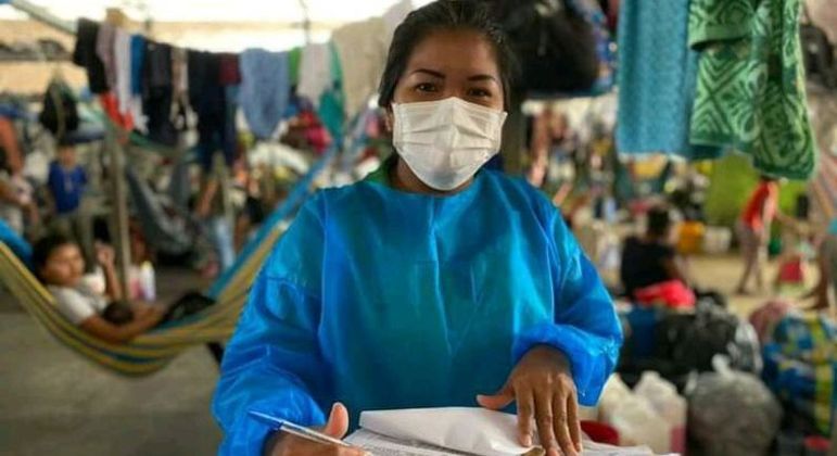 A médica Fiorella Ramos, contratada como monitora de saúde em Roraima