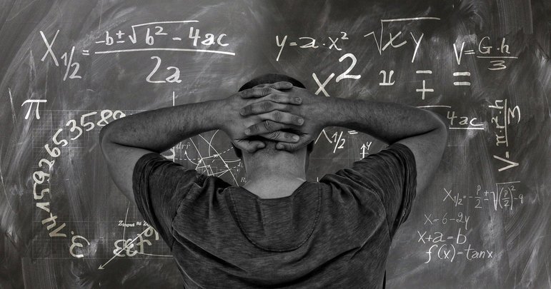Já a fórmula para medir o tempo, o espaço e a velocidade é S= So + V.t, o truque: SorVeTe. Mas se for para saber o Movimento Retilíneo Uniformemente variado, S = So + Vo.t + 1/2 a.t² pode ser memorizada como Sozinho vendo TV. Nada mais sugestivo para calcular o peso P=M.g do que lembrar do tamanho das roupas: P, M, G. Quer calcular o Empuxo? E = d.V.g (DeVaGar)