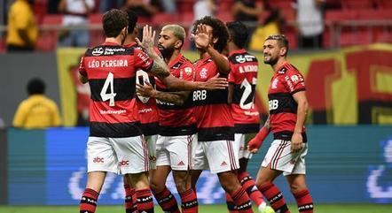 Flamengo vem pressionando pela volta de público