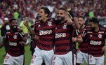 Jogadores do Flamengo comemoram gol no Maracanã