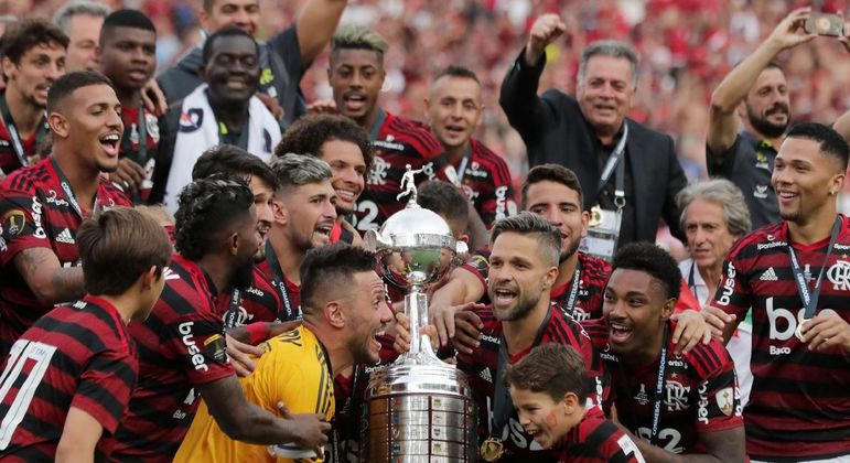 Sem estádio, o Flamengo já faz história. Com ele, meta é dominar o futebol da América do Sul