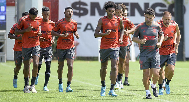Flamengo encerra preparação para clássico com Botafogo, no CT Ninho do Urubu