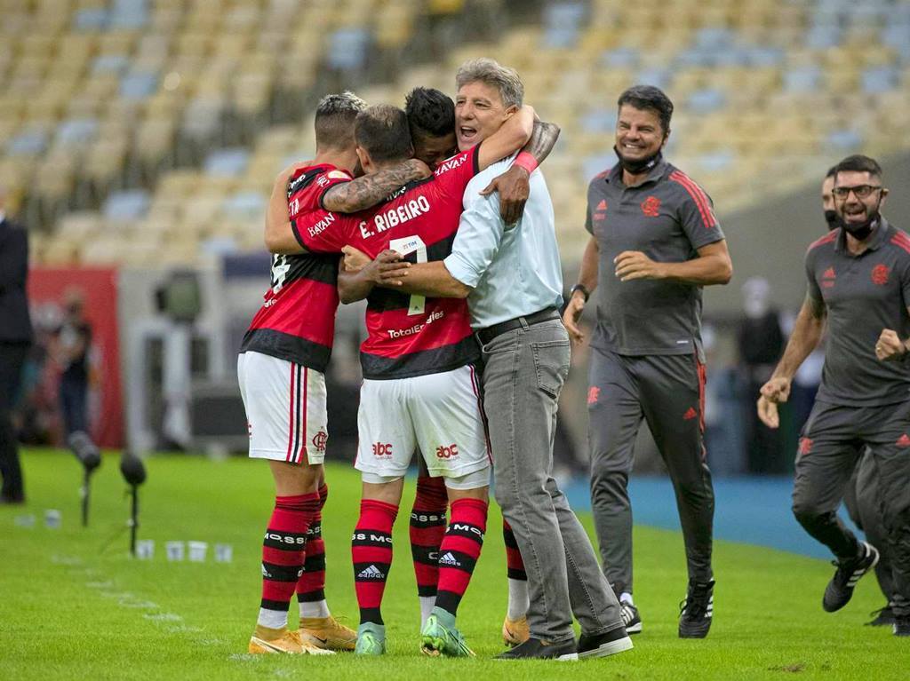 Renato atacou Jesus. "Nunca tinha ouvido falar nele. Tem 65 anos e nunca conquistou nada"