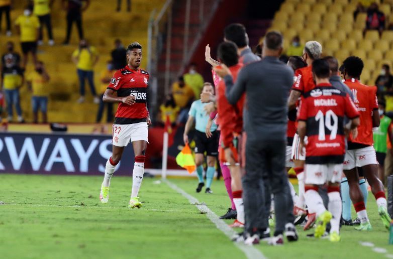 É difícil quando eles (Flamengo) resolvem jogar. Troféu para o Grêmio é a  Libertadores.' Derrota faz Renato 'desistir' da Copa do Brasil - Prisma -  R7 Cosme Rímoli