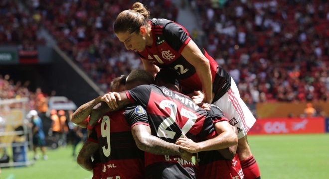 Flamengo venceu o Athletico-PR por 3 a 0 na manhã deste domingo