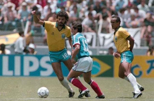 Flamengo - Copa do Mundo 1986 - gol de Sócrates (meia) em Brasil 4 x 0 Polônia - Oitavas de final