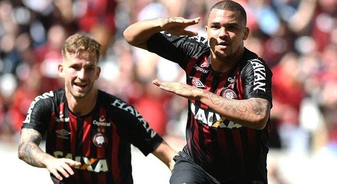 Flamengo é goleado pelo Atlético-PR em Curitiba por 3 a 0 Crédito: Miguel Locatelli / Site Oficial / Atlético-PR / Divulgação / CP