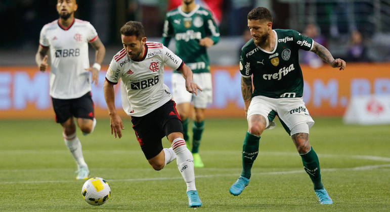 Flamengo e Palmeiras terminaram empatados no Brasileirão