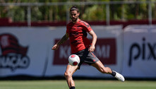 Recuperado, Gustavo Henrique volta a ser opção para Paulo Sousa