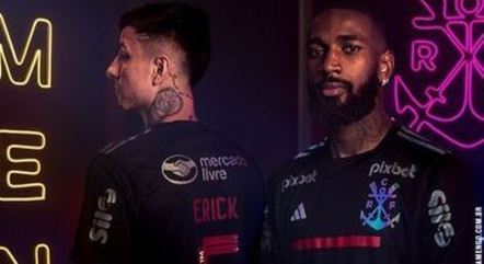 Flamengo lançou o terceiro uniforme nesta quarta-feira (6)